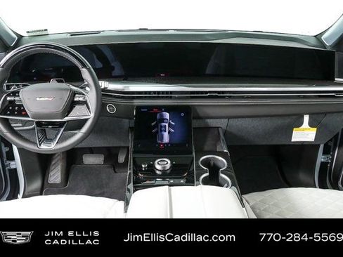 Certified 2026 Cadillac Escalade V w/ LPO, ONYX Package image 20