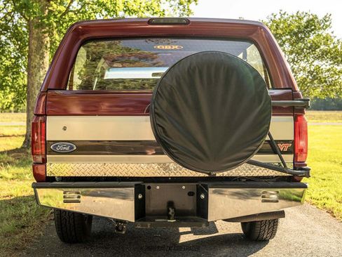 Used 1995 Ford Bronco XLT AWD/4WD image 5