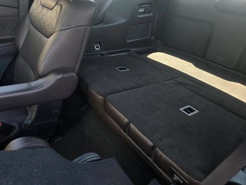 Used 2025 Ford Explorer Platinum w/ LUX Leather Package AWD/4WD image 6