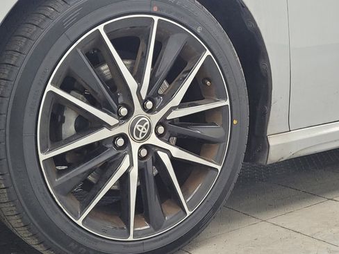 Used 2022 Toyota Camry SE image 31