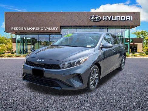 Used 2023 Kia Forte LXS w/ LXS Technology Package FWD image 7