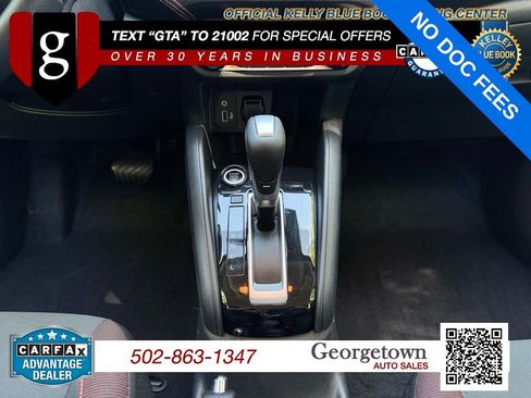 Used 2020 Nissan Versa SR w/ Convenience Package FWD image 12