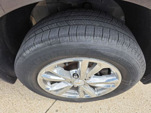 Used 2016 Chevrolet Equinox LT w/ Convenience Package image 46