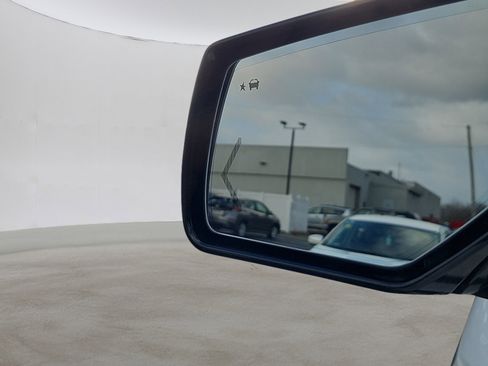 Used 2017 Chevrolet Tahoe LT image 22