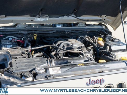 Used 2017 Jeep Wrangler Unlimited Rubicon image 29