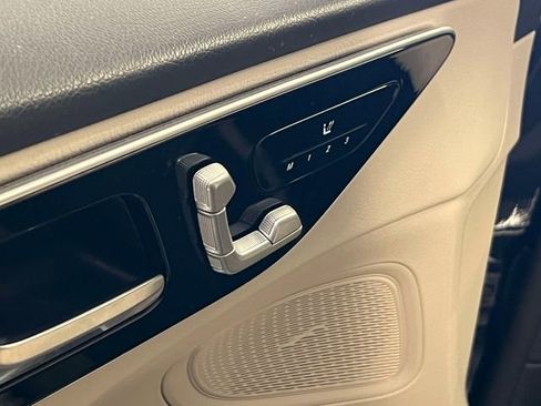 Certified 2022 Mercedes-Benz C 300 4MATIC Sedan image 17