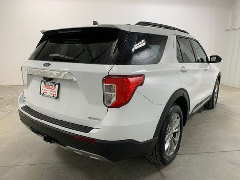 Used 2021 Ford Explorer XLT w/ Equipment Group 202A image 27