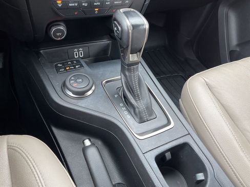 Used 2019 Ford Ranger Lariat w/ Equipment Group 501A Mid AWD/4WD image 39
