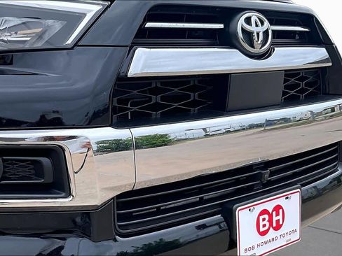 Used 2023 Toyota 4Runner Limited AWD/4WD image 28