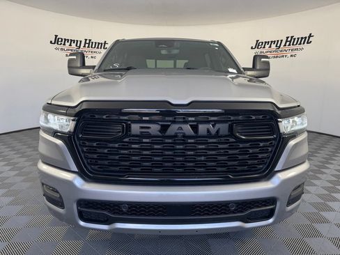 Used 2025 RAM 1500 Big Horn AWD/4WD image 5