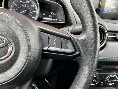 Used 2019 Toyota Yaris LE image 11