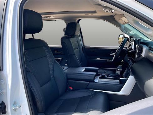 Used 2024 Toyota Sequoia Limited w/ Tow Technology Package AWD/4WD image 9