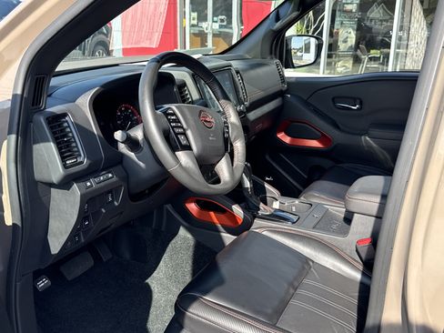 Certified 2024 Nissan Frontier PRO-4X w/ Pro Premium Package AWD/4WD image 5