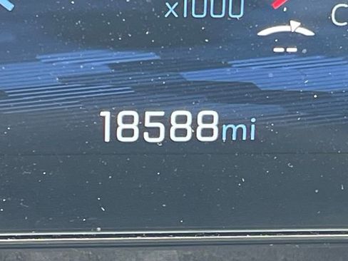 Used 2026 Chevrolet Equinox LT w/ Convenience Package II image 18