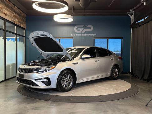 Used 2020 Kia Optima LX FWD image 24