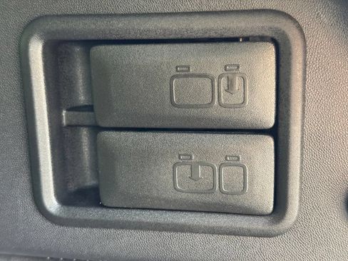 Used 2024 Chevrolet Equinox LT AWD/4WD image 29