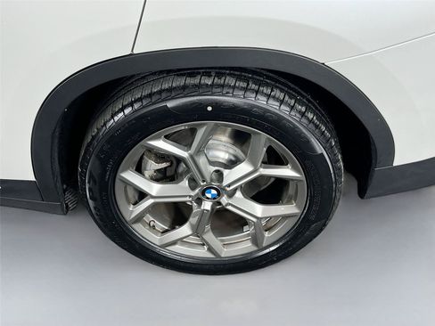Used 2023 BMW X3 xDrive30i w/ Premium Package AWD/4WD image 32