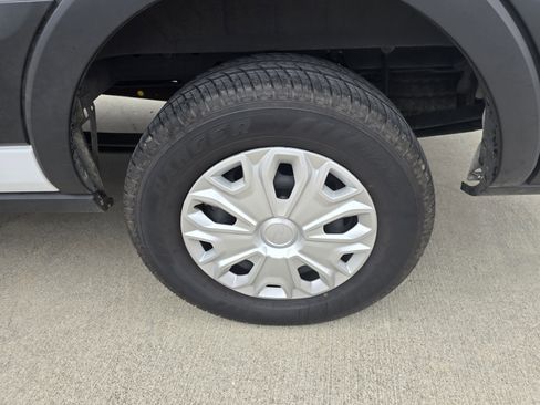 Used 2024 Ford Transit 350 XLT image 9