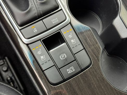 Used 2020 Kia Optima Premium image 31