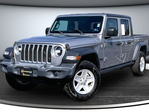 Used 2020 Jeep Gladiator Sport w/ Quick Order Package 24S image 3