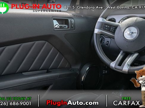 Used 2013 Ford Mustang GT Premium w/ Electronics Pkg image 12