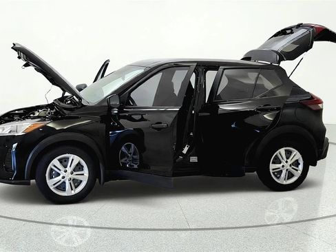 Used 2025 Nissan Kicks Play S FWD image 10