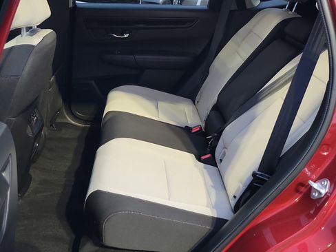 Used 2024 Honda CR-V EX image 11