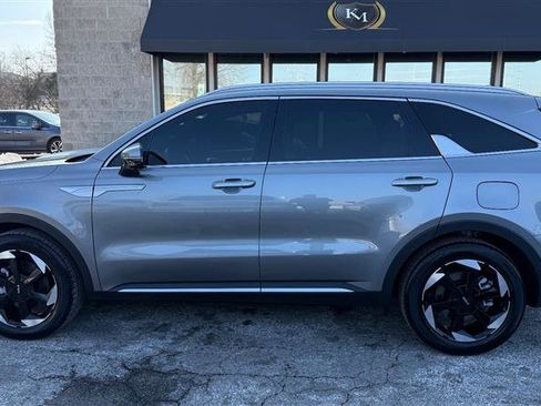 Used 2025 Kia Sorento SX Prestige image 2