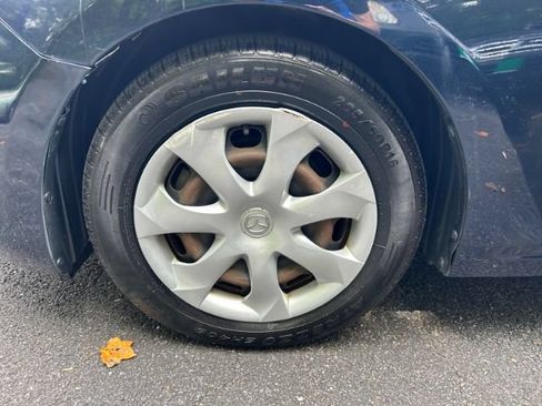 Used 2017 MAZDA MAZDA3 Sport FWD image 35