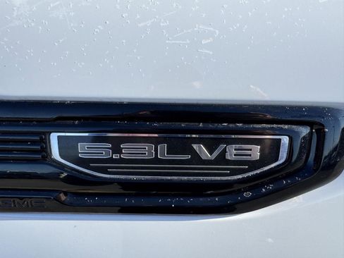 Used 2024 GMC Sierra 1500 Elevation image 10