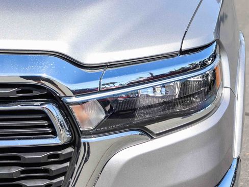 Used 2025 RAM 1500 Big Horn AWD/4WD image 10
