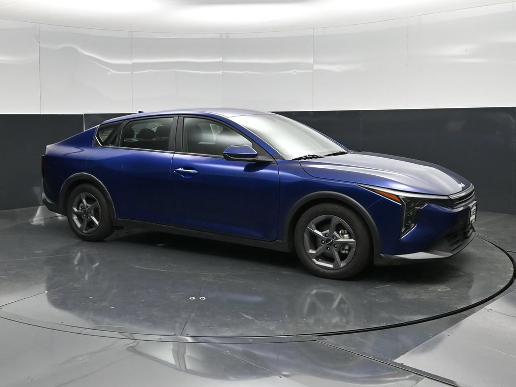 Used 2025 Kia K4 FWD image 4