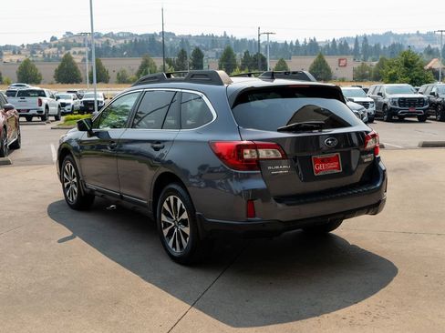 Used 2017 Subaru Outback 2.5i Limited AWD/4WD image 5