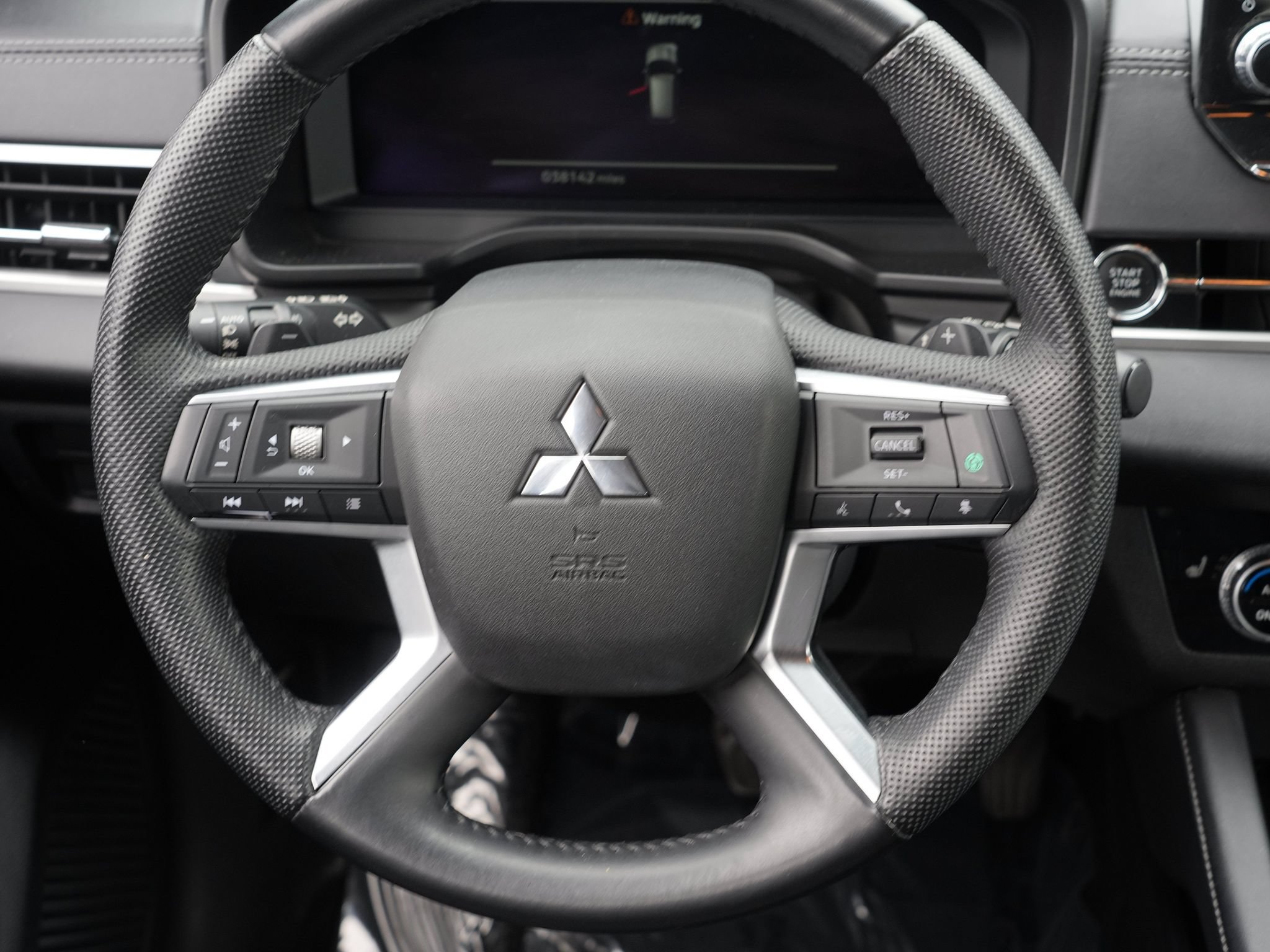 Used 2023 Mitsubishi Outlander SE Black Edition AWD/4WD image 26