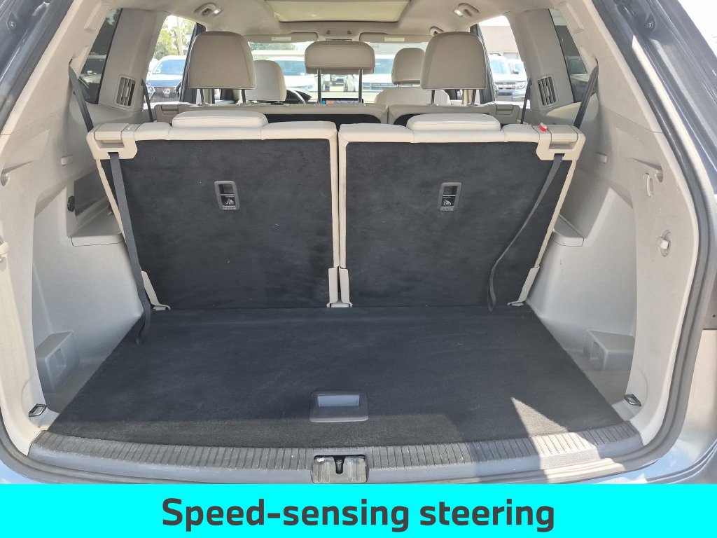 Used 2024 Volkswagen Atlas SEL Premium R-Line AWD/4WD image 31