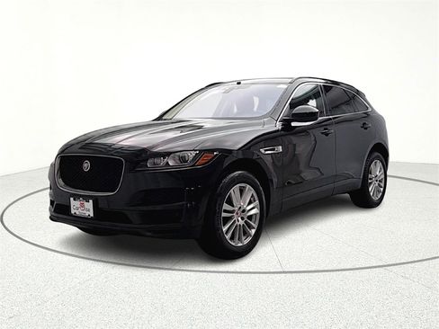 Used 2018 Jaguar F-PACE Prestige image 3