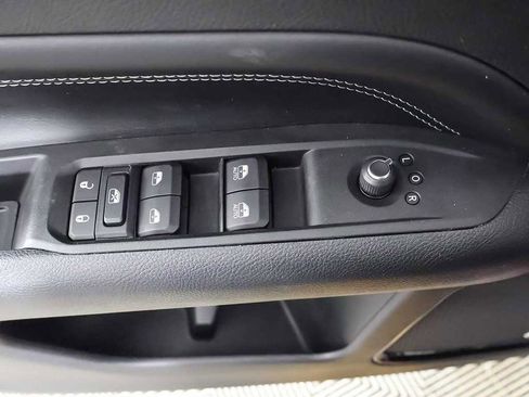 Used 2022 Jeep Compass Altitude w/ Sun and Sound Group image 36