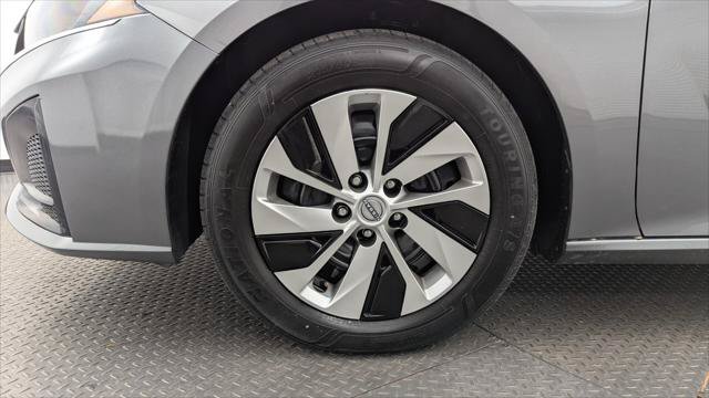 Used 2024 Nissan Altima 2.5 S FWD image 27
