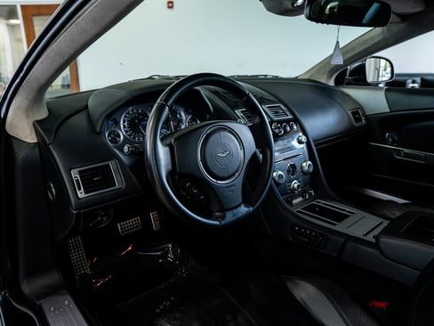 Used 2011 Aston Martin DB9 Coupe image 31