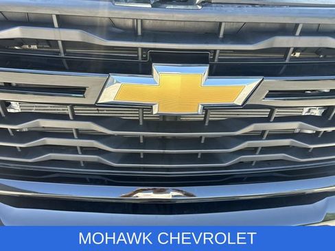 Used 2024 Chevrolet Silverado 2500 Custom w/ Custom Value Package AWD/4WD image 32