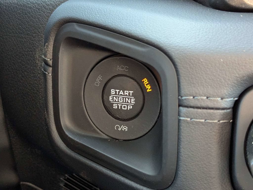 New 2026 Jeep Gladiator Sport AWD/4WD image 29