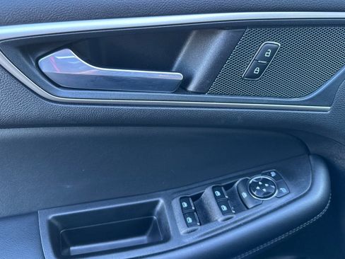 Used 2024 Ford Edge SEL image 12