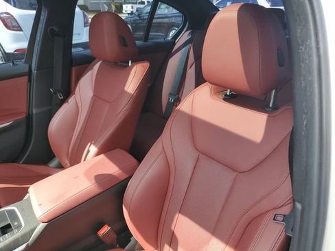 Used 2022 BMW 330i 330i w/ Driving Assistance Package image 10