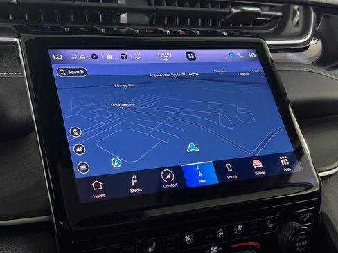 Used 2024 Jeep Grand Cherokee Limited 4xe w/ Luxury Tech Group II image 19