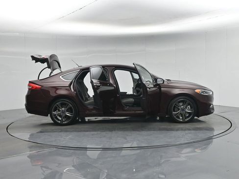 Used 2017 Ford Fusion Sport image 5