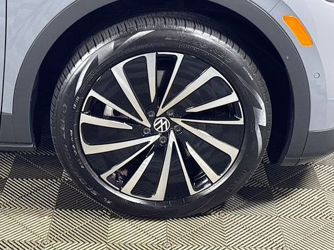Certified 2023 Volkswagen ID.4 Pro S Plus AWD/4WD image 24