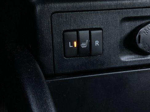 Used 2015 Toyota Prius V Five image 6