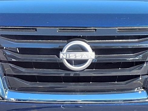 Used 2024 Nissan Pathfinder SV image 15