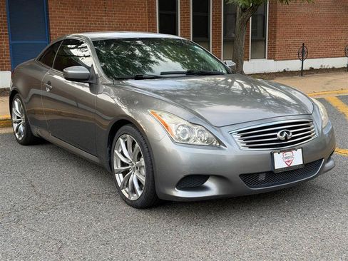 Used 2010 INFINITI G37 Convertible w/ Premium Pkg RWD image 5