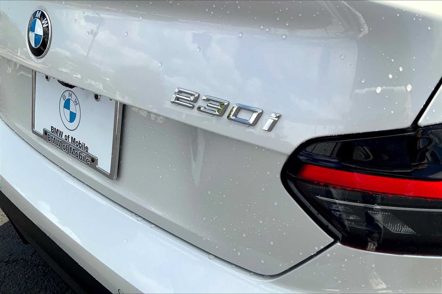 New 2025 BMW 230i Coupe w/ Premium Package RWD image 16